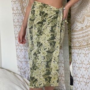 Vintage hawaiian print tribal wrap midi skirt - 90s y2k vibes